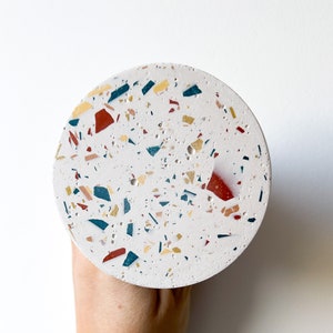 Wall hook in eco-responsible resin, white color with multicolored terrazzo effect