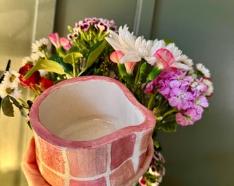B Grade Pink and checkered Matcha Bowl Pourer Set, Handmade ceramic, pottery, slow living, cute plates, coffee lover, matcha set