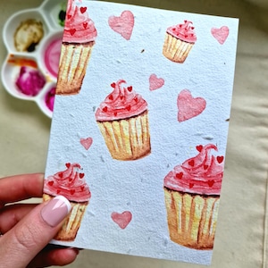 Tarjeta de San Valentín hecha a mano con papel con semillas plantables