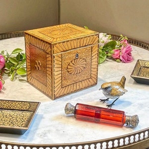 Mrs Bennet wasn’t listening to a word Lady Catherine said,did anyone?And was enchanted by her Antique Regency Satinwood Marquetry Tea Caddy