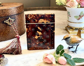 The dapper aristo Mr Bingley loved nothing more than flashing out his Handsome Antique Faux Tortoiseshell Card Case to impress the lads !