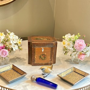 Even though she envied Jane Fairfax’s beauty & accomplishments Emma gave her an Antique Hand Painted George lll Tea Caddy for her wedding