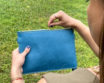 Monogram Wristlet, Personalized Leather Clutch, Leather Initial Pouch, Blue Clutche Bag, Minimalistic Shoulder Clutch Bag, Converty Wristlet