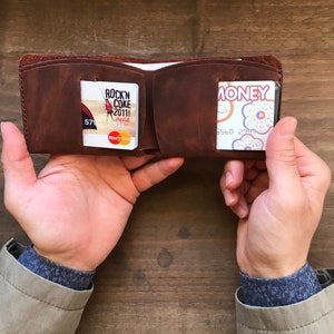Hand Stitched Full Grain Leather Bifold Wallet: Minimalist Mens Wallet