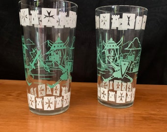 MCM Hazel Atlas Glass Tumblers - Fantasy series set of two Knights (green and white)