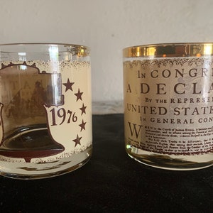 Two Vintage US Bicentennial Rocks Glasses