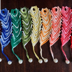 Peacock Feather Crochet Bookmark Pattern: Book Lover Gift (PDF Pattern)