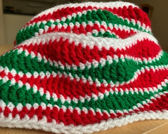 Modèle d'écharpe infinie au crochet avec guirlande lumineuse de Noël : PDF pour débutants