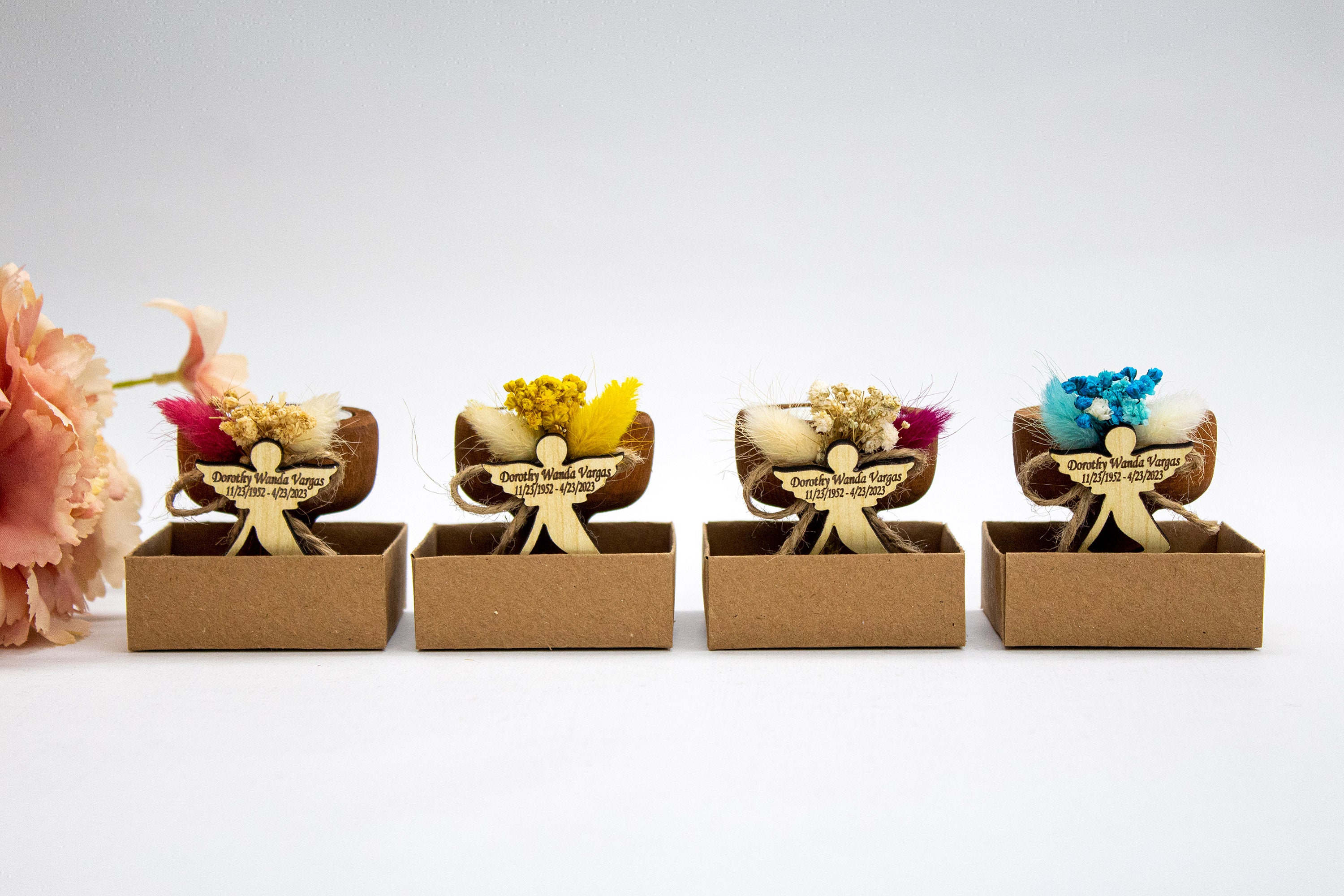 Personalized Funeral Favors Candles with Tag, Sympathy Gift, Memorial Favors, In Memory of Candles, Funeral Favors for Guests in Bulk, Angel