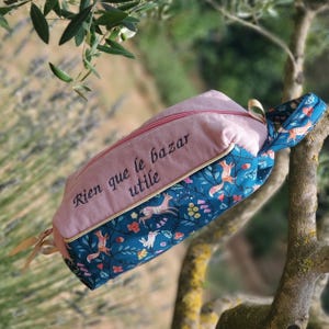 Large embroidered toiletry bag - TO PERSONALIZE - Gift