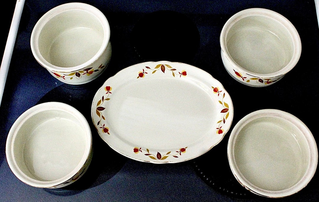 Vintage Hall's Superior Kitchenware by Mary Dunbar Jewel Homemakers