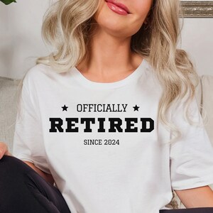 Offiziell Rentner-T-Stück 2024, personalisiertes Ruhestandsgeschenk, Ruhestandsfeier-Shirt, Ruhestandsfeier-T-Stück, im Ruhestand 2024