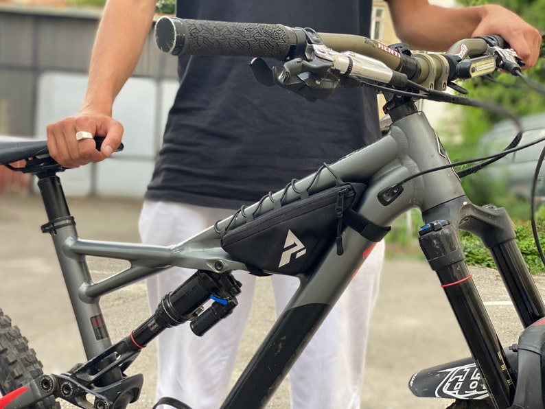 Mini frame bag, for specialized enduro L image 3