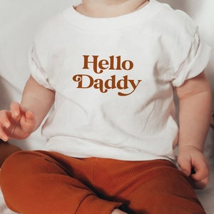Hello Daddy Onesie®, Husband Pregnancy Reveal Announcement, Pregnancy Announcement To Father, Pregnancy Announcement To Daddy, New Dad Gift