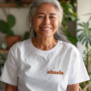 Abuela Shirt, Abuela Gifts, Shirt For Abuela, Abuela TShirt, Announcement Shirt, Pregnancy Reveal to Abuela Mexican Grandma Abuelita Gift