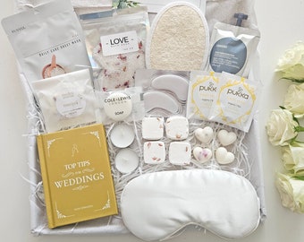 PRE WEDDING Spa gift box for bride, Luxury Wedding Pamper hamper gift, Engagement pamper Gift box for bride to be, Top tips for weddings