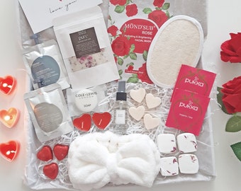 VALENTINE'S DAY pamper gift box for wife, Pamper hamper for girlfriend, fiancee, spa gift box, Engagement Self care hamper