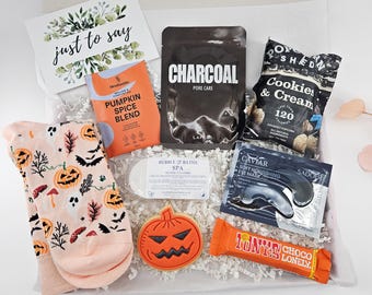 HALLOWEEN GIFT BOX for Him, Boo Basket for Men, Spooky Care Package, Halloween Hamper for Men, Autumn Birthday Gift for Him