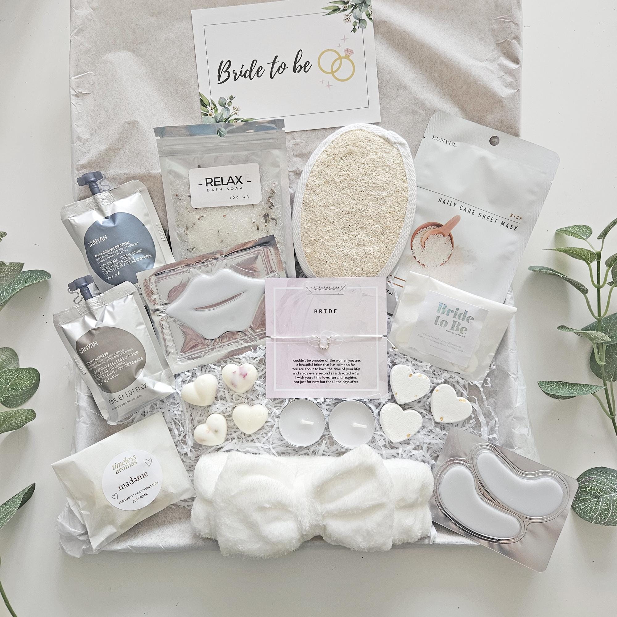BRIDE TO BE Gift Box | Bridal Pamper Hamper | Engagement Gift | Hen ...