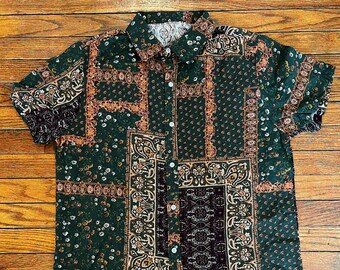 Vintage Style Button Down Paisley Funky Patterned Short Sleeve