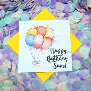 Carte d'anniversaire colorée et amusante, personnalisée illustrée à la main, ballons de fête. Parfait pour tous les âges.