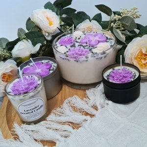 Traditional Lavender Soy vegan Candle optional sizes with floral wax decor. Perfect to Scent any room of a gift for Loved one!