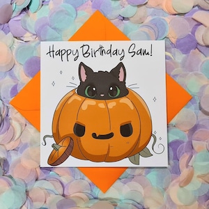 Amusante et colorée, personnalisée illustrée à la main, carte d'anniversaire citrouille mignonne effrayante. La carte parfaite pour les fans de Spooky Pumpkin