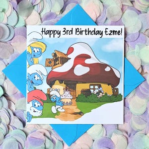 Bunt und Spaß, Hand illustriert, personalisierte, ungeschickt, smurf-ette und Papa Kuchen Geburtstagskarte. Die perfekte Karte für Kinder!