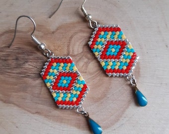 Boucle d'oreille tissage perles miyuki bleu, rouge, jaune et argent et gouttes bleu