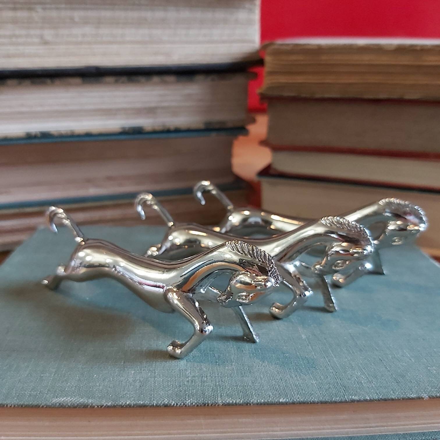 Repose-Couteaux Vintage Des Années 1960, Ensemble de Supports, Style Plaqué Argent, Français, Chevau