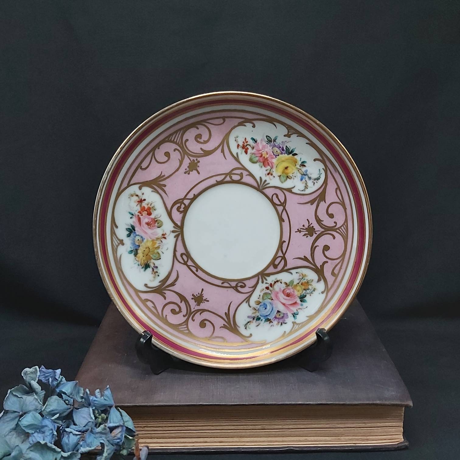 Belle Français Vintage Or Peint avec Fond Rose Des Fleurs, Plat en Porcelaine, Soucoupe, de Bibelots