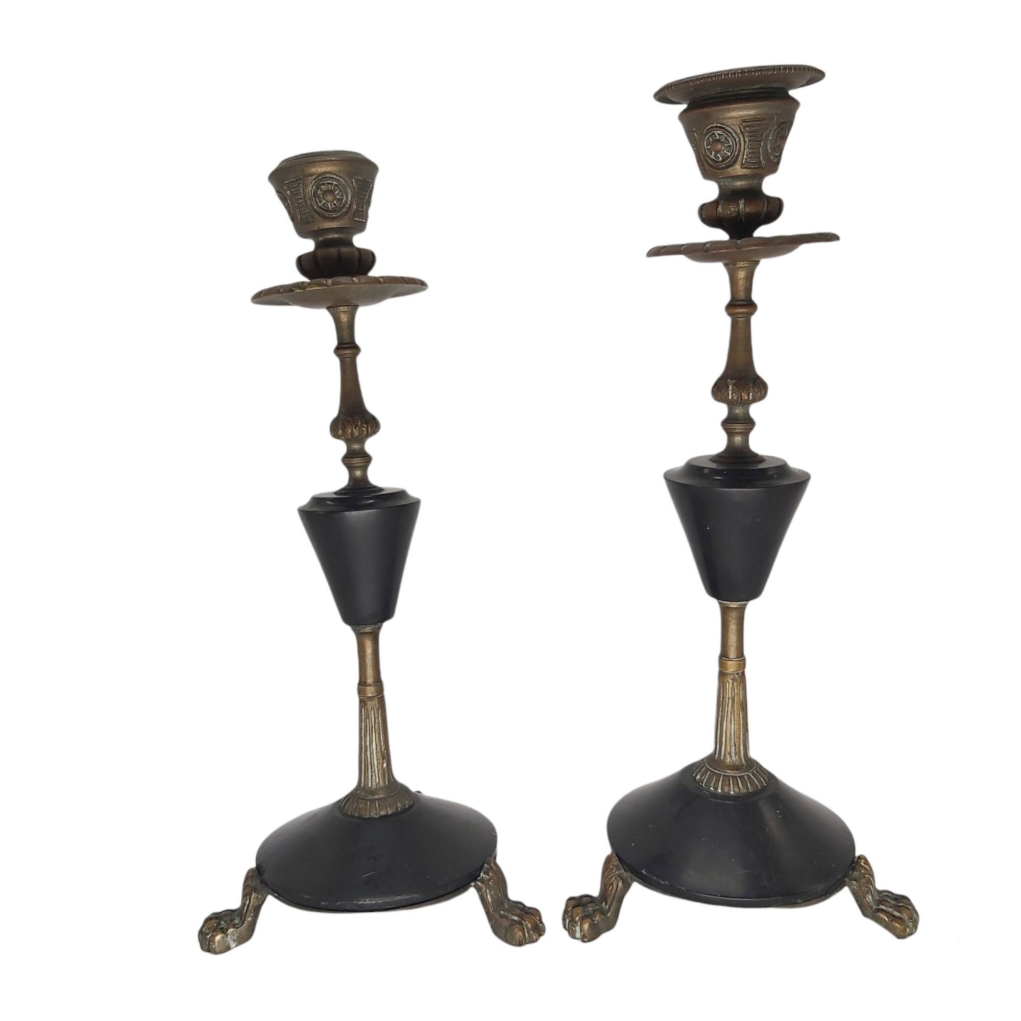 Bel Ensemble de 2 Français Chandeliers Gothiques Antiques en Bronze et Marbre Noir Faits à La Main -