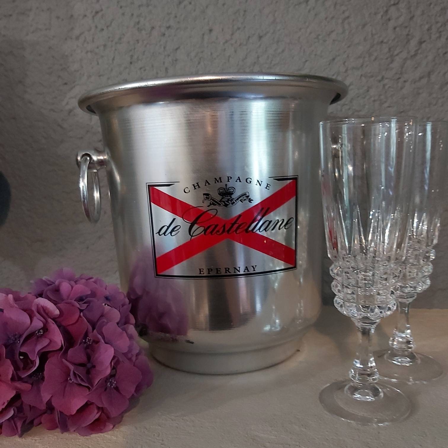 Millésime Français Seau de Champagne, Champagne Castellane, Epernay, Fraise Bouteille, Refroidisseur