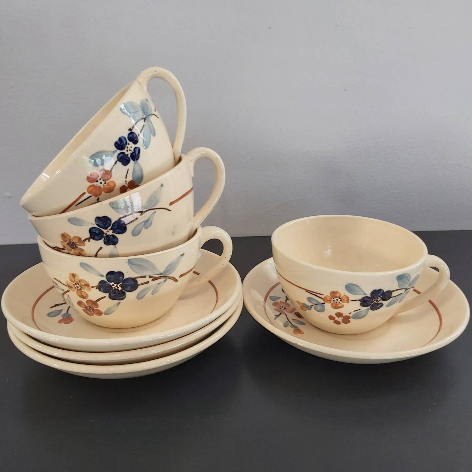 Antique Sarreguemines Digoin Faienceries Français Ensemble de 4 Tasses et Soucoupes Florales, Thé An
