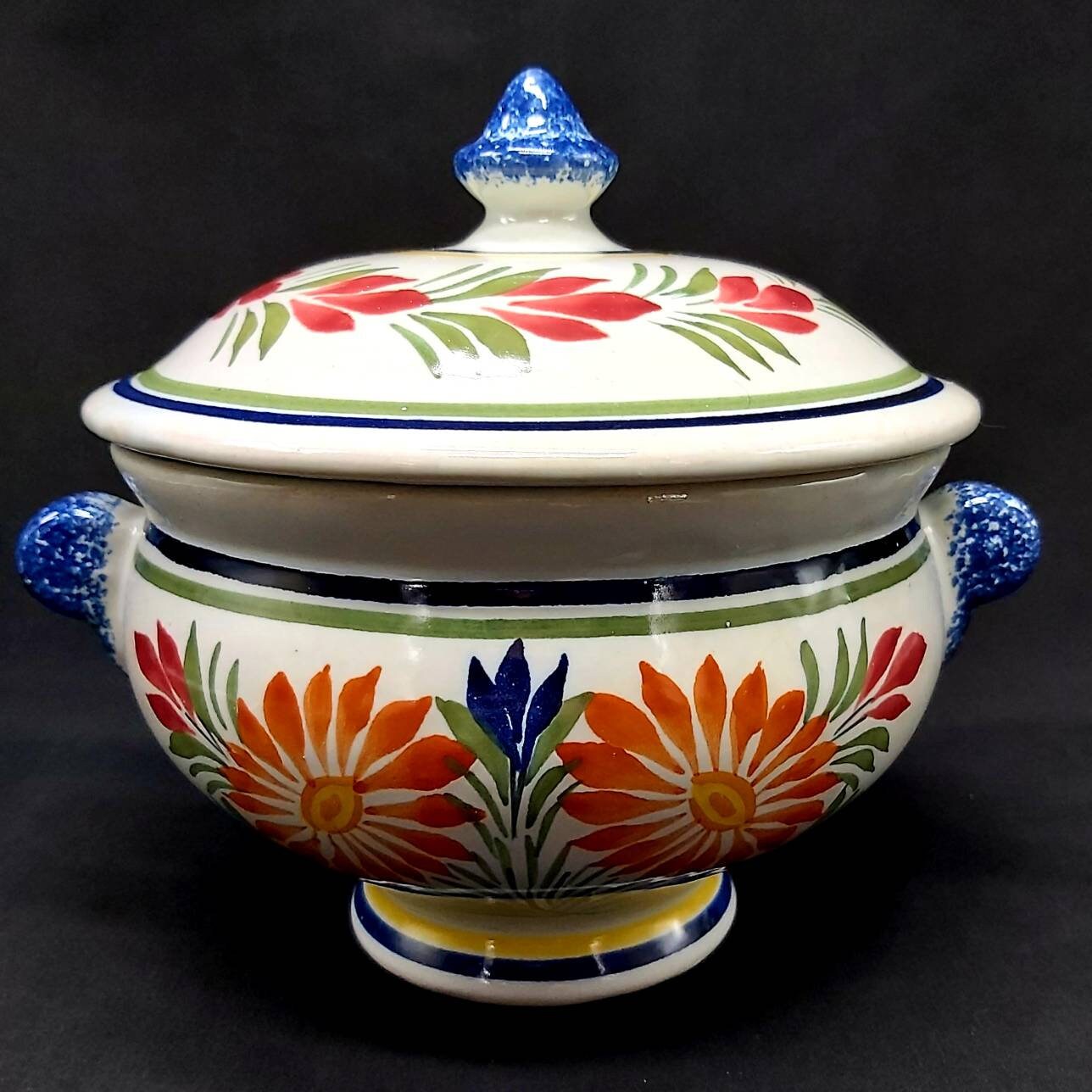 Vintage Français Country Handmade Henroit Quimper Soupiére, Soup Server, Tureen, Plat de Service. Po
