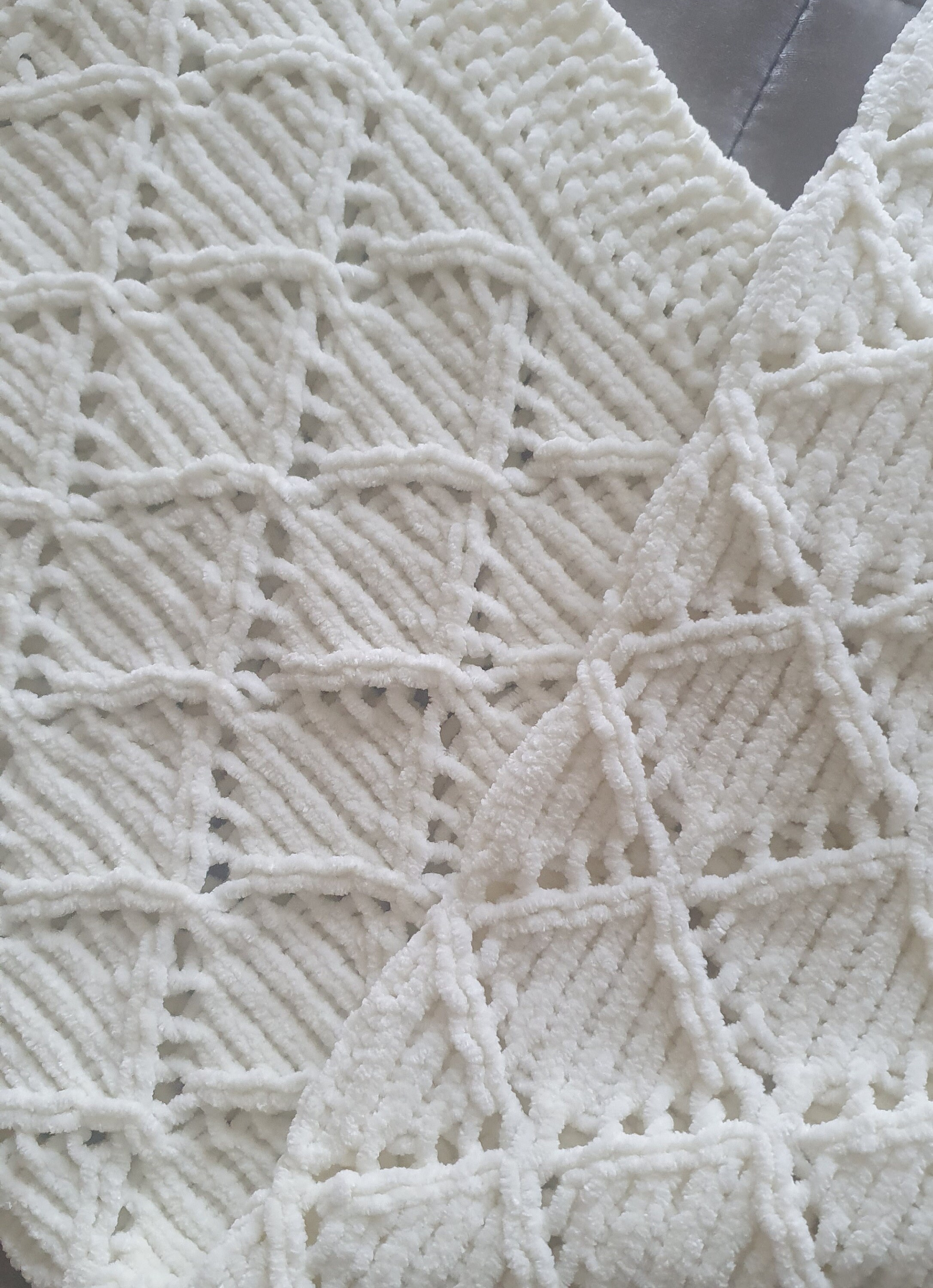 Baby Blanket Knitting Pattern - Chunky Diamond Lace Design in 3 Sizes ...