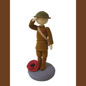 For The Fallen Armed Forces crochet pattern Soldaten haakpatroon Modèle de crochet de soldats image 2