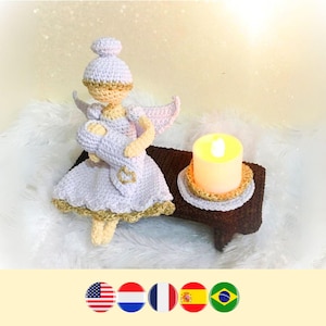 Angel of Comfort crochet pattern - Memorial angel crochet pattern - Angel baby amigurumi pattern - Angel sitting on a bunch with baby