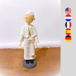 The Pope crochet pattern - Catholic pope crochet pattern - Pope amigurumi pattern - Pope Leo - Pope Francis - Pope Benedict - Pope John Paul