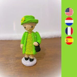 HM Queen Elizabeth II crochet pattern - British royal amigurumi pattern - easy Queen Elizabeth crochet pattern -