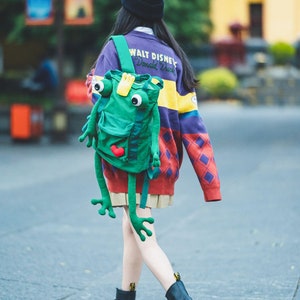 Frog doll backpack. Cute cartoon frog schoolbag. Large capacity travel bag. Green. Ideal gift image 5