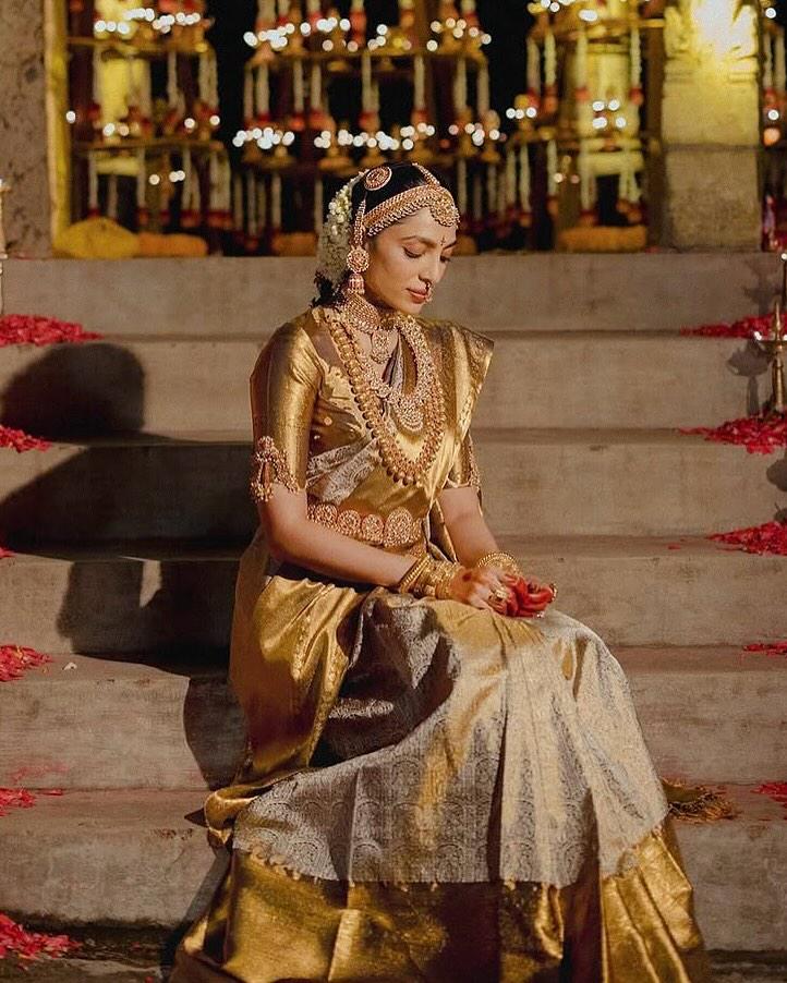 Talaba shokni silkitmoqda (foto) Talaba shokni silkitmoqda (foto)