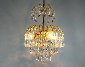 Lustre de cristal francês vintage: luminária rara de teto estilo império em latão antigo