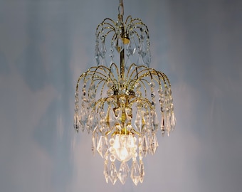 Lustre de cristal francês antigo: luminária de teto rara em latão estilo império vintage