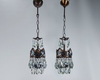 Par de candelabros antiguos de cristal francés: rara lámpara colgante victoriana vintage de latón, década de 1970