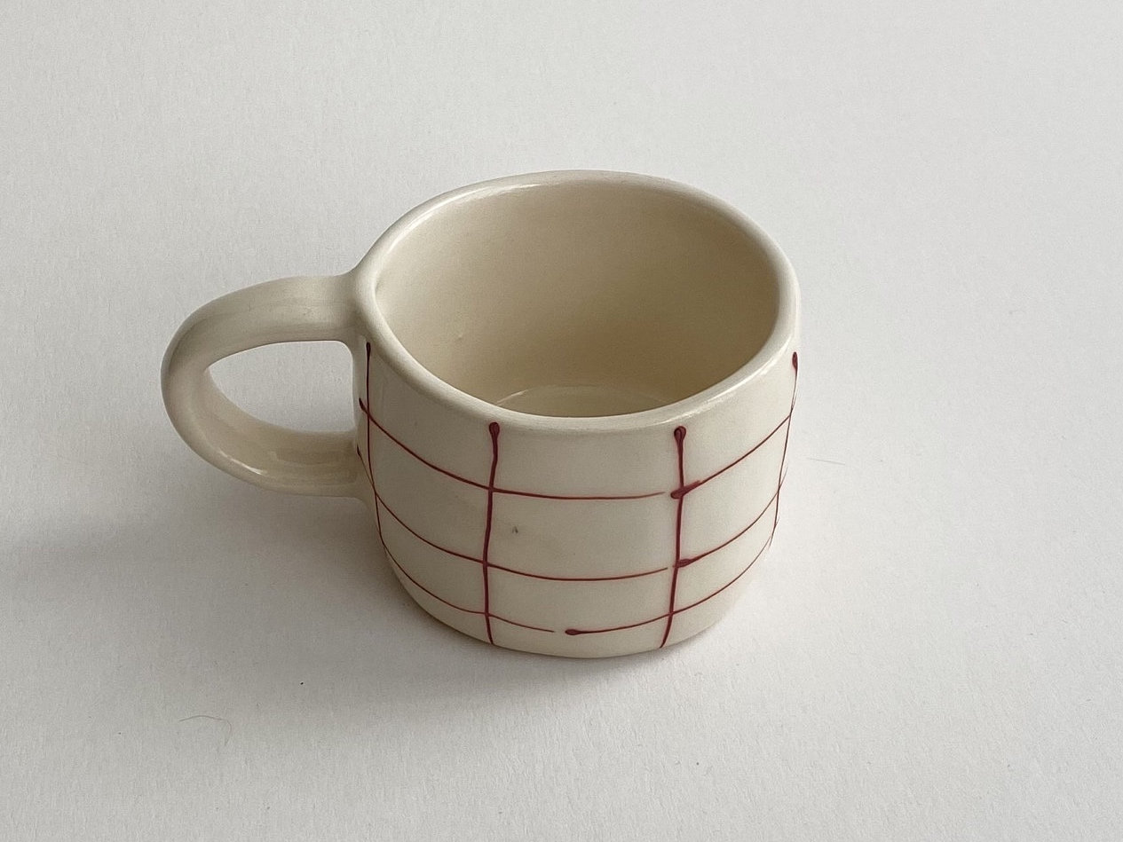 Chic Red Checkered Glossy Mug: Irregular Aesthetics for Girls | Minimalist Charm and Distinctive Style | Handcrafted Elegance