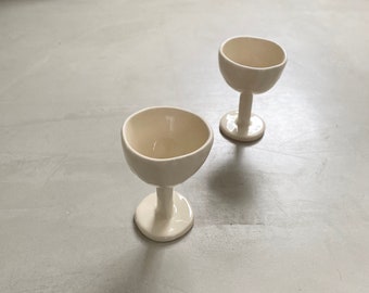 Glossy Modern Ceramic Wine Cup – Organic Minimalist Handcrafted Neuteal Beige Creative People Glass Girld Dinner