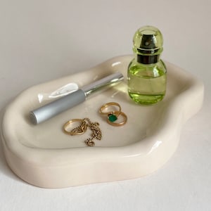 Cloud Irregular Ceramic Chunky Tray Unique Tray Oval Ceramic Tray Jewelry Ring Dish Modern Trinket Tray Asymmetric tray Decorative Modern