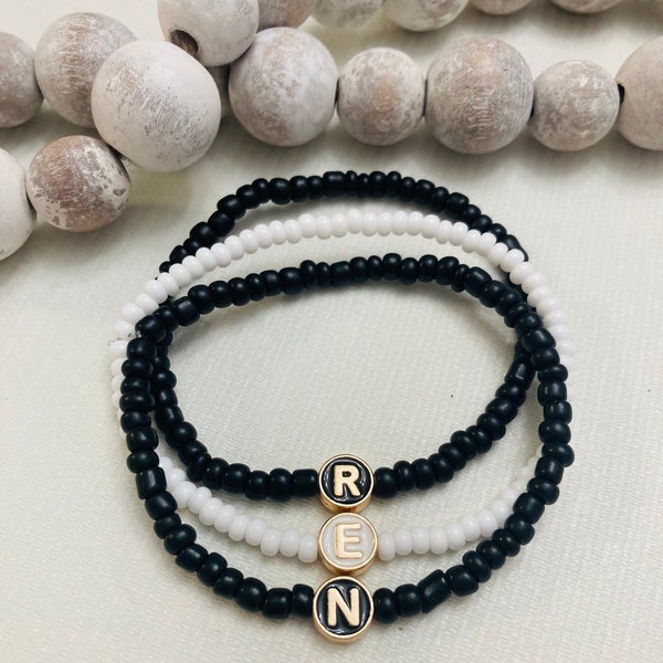 initial beaded bracelets, new mom gift, initial black/white bracelets, initial stackable beaded bracelets, birthday gift bracelet, dog mom