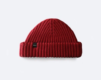 Gorro de pescador rojo vino. Gorro de pescador acanalado de lana merino. Gorro Docker. Gorro corto. Gorro de calavera